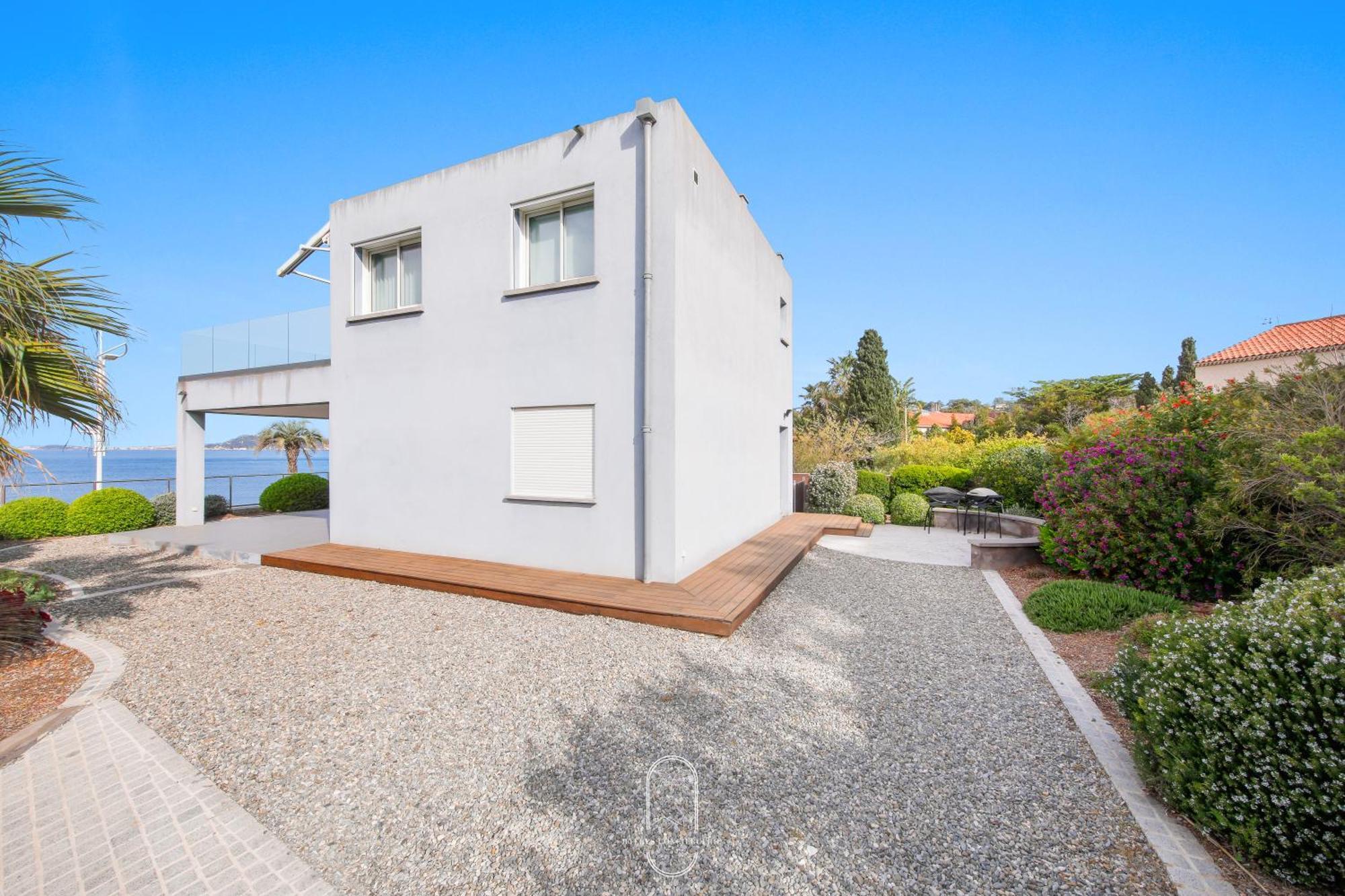 Villa Antoine Appartement Rdj Vue Mer Clim Wifi Parking Plage 50M La Garonne Le Pradet Bagian luar foto