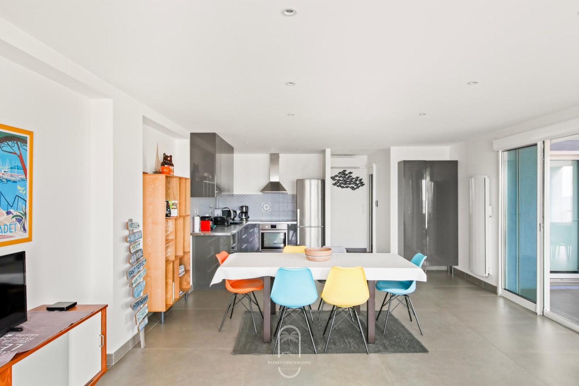 Villa Antoine Appartement Rdj Vue Mer Clim Wifi Parking Plage 50M La Garonne Le Pradet Bagian luar foto